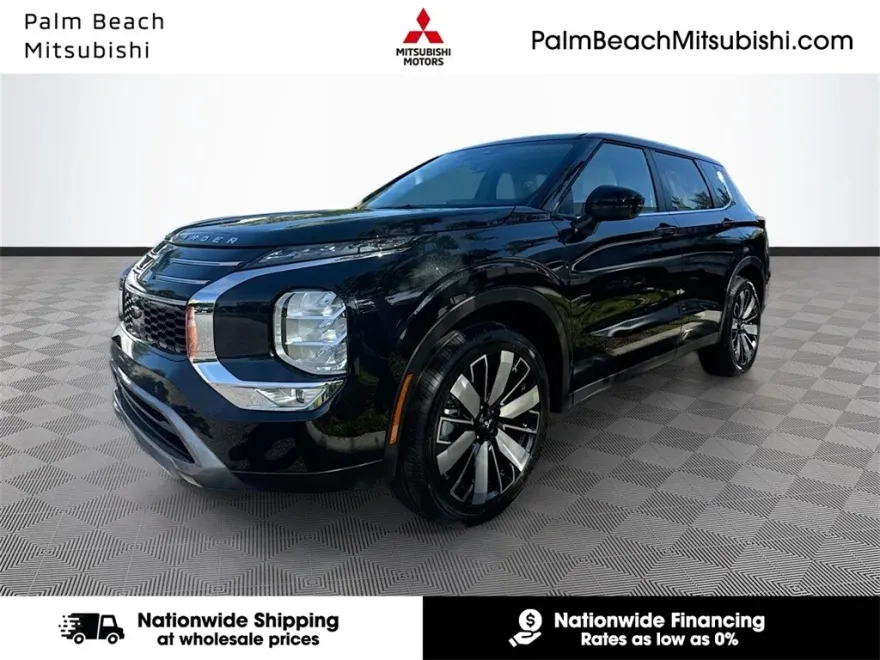 2025 Mitsubishi Outlander SE photo 1