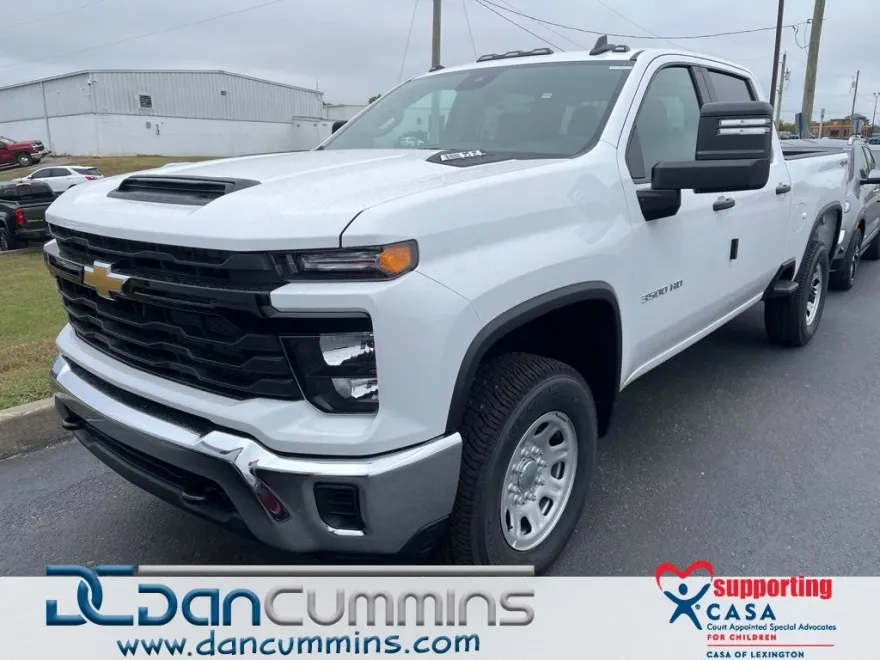 2025 Chevrolet Silverado 3500HD photo 1