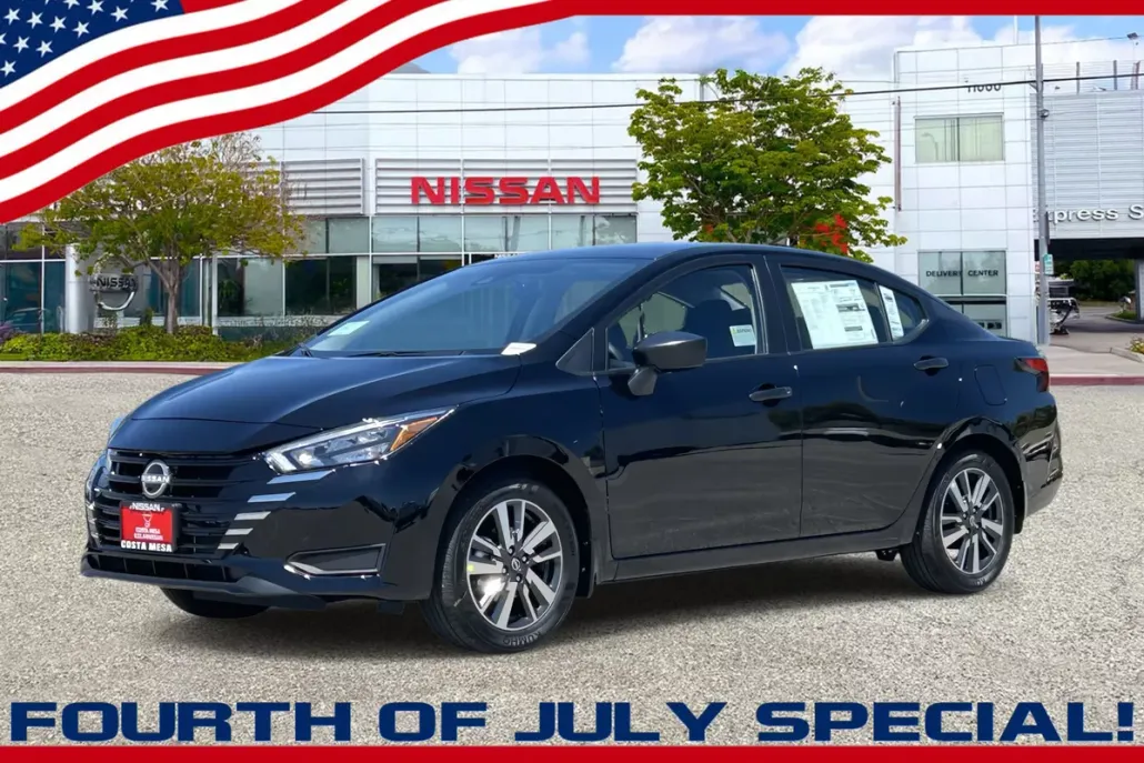 2025 Nissan Versa 1.6 S photo 1