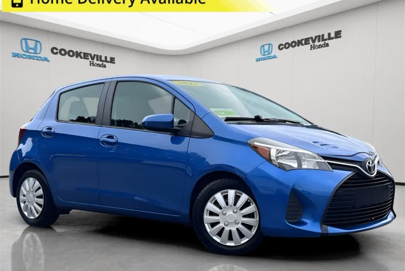 2017 Toyota Yaris SE photo 1