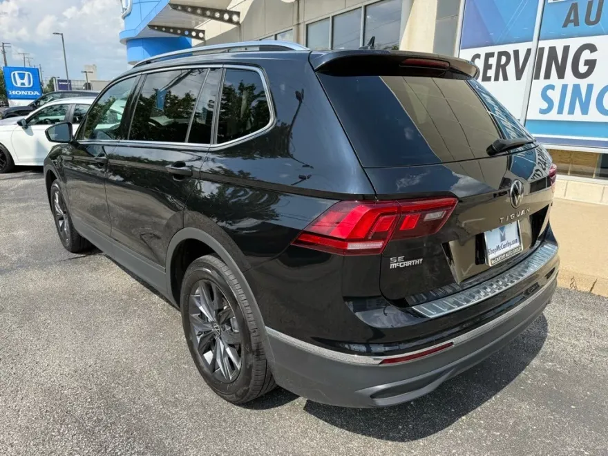 2022 Volkswagen Tiguan SE photo 1