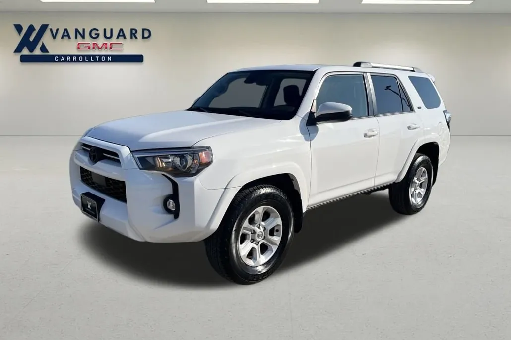 2023 Toyota 4Runner SR5 photo 1