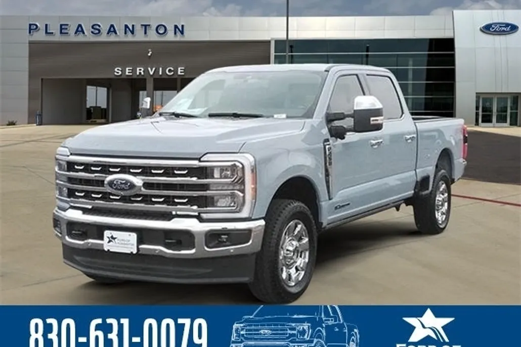 2025 Ford F-250 photo 1