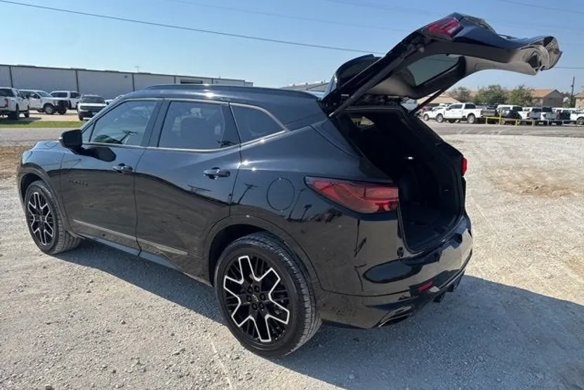 2023 Chevrolet Blazer RS photo 1