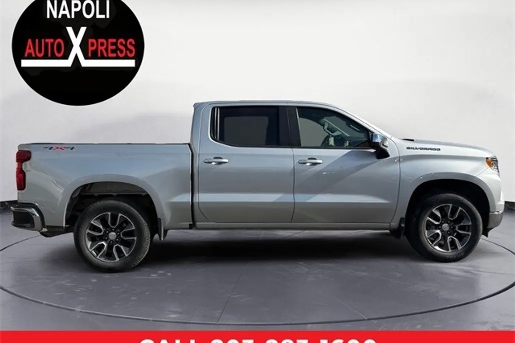 2022 Chevrolet Silverado 1500 LT photo 1
