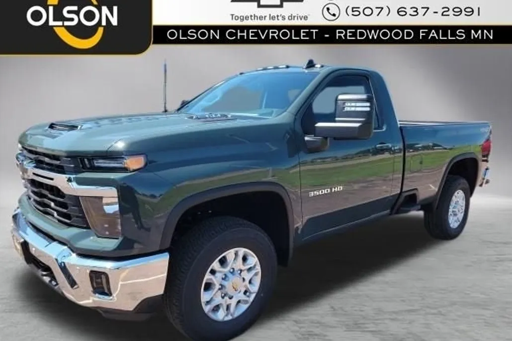 2025 Chevrolet Silverado 3500HD LT photo 1