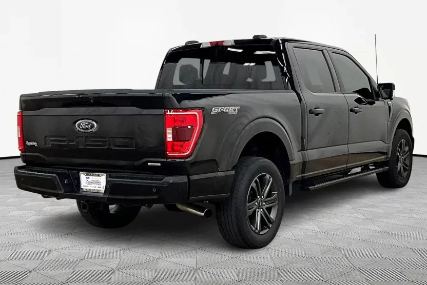 2022 Ford F-150 XLT photo 1