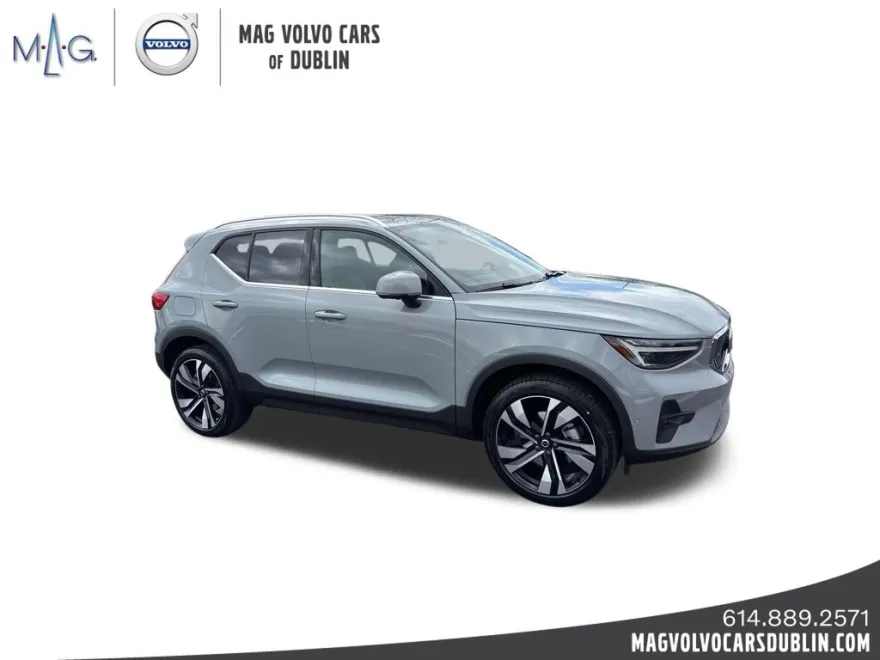 2025 Volvo XC40 Plus photo 1
