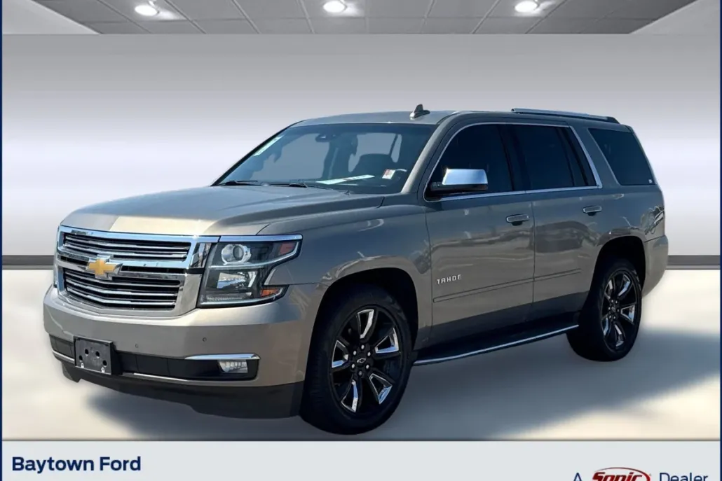 2017 Chevrolet Tahoe Premier photo 1