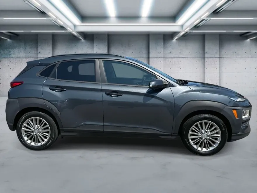 2021 Hyundai Kona SEL Plus photo 1
