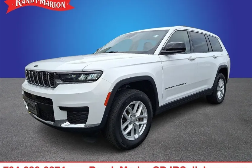 2023 Jeep Grand Cherokee Laredo photo 1