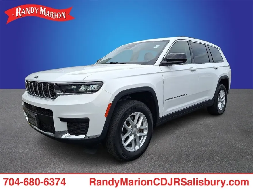 2023 Jeep Grand Cherokee Laredo photo 1