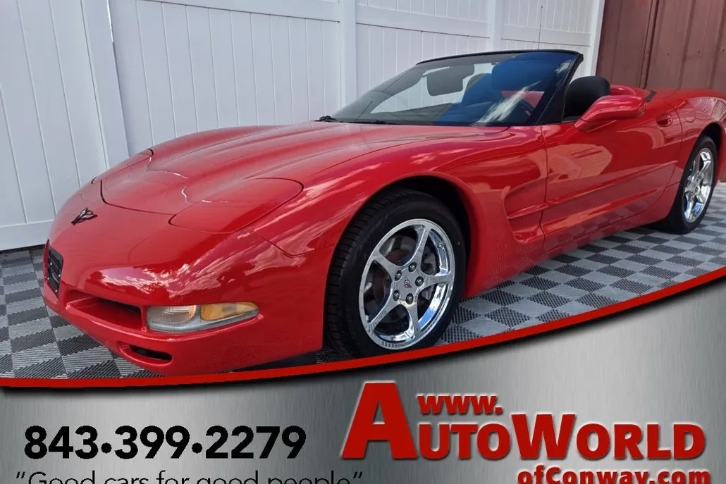 2004 Chevrolet Corvette Base photo 1