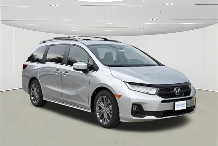 2026 Honda Odyssey Touring photo 1
