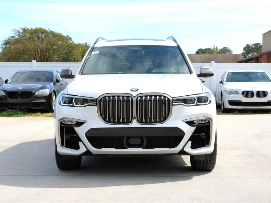 2020 Bmw X7 M50i photo 1