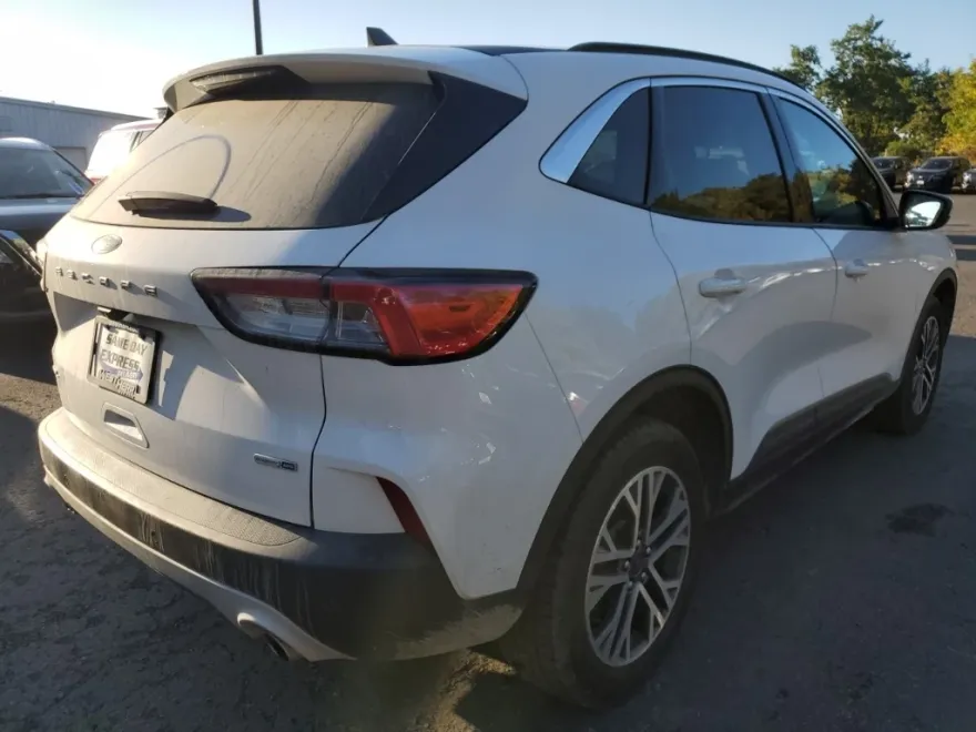 2020 Ford Escape SEL photo 1