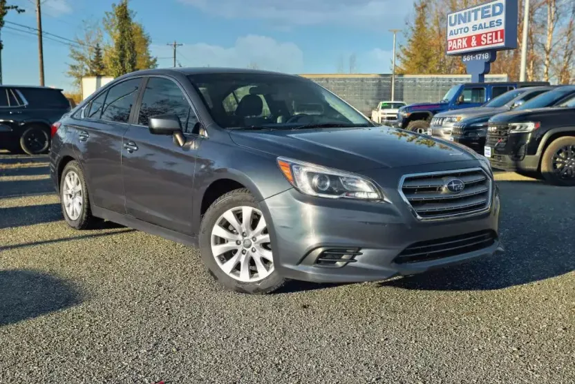 2017 Subaru Legacy 2.5i Premium photo 1