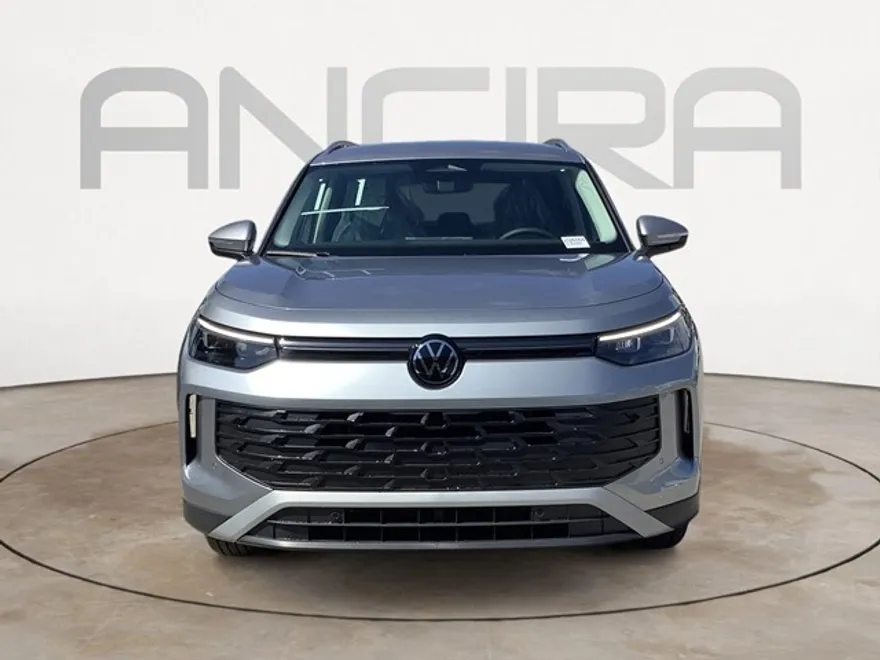 2025 Volkswagen Tiguan S photo 1