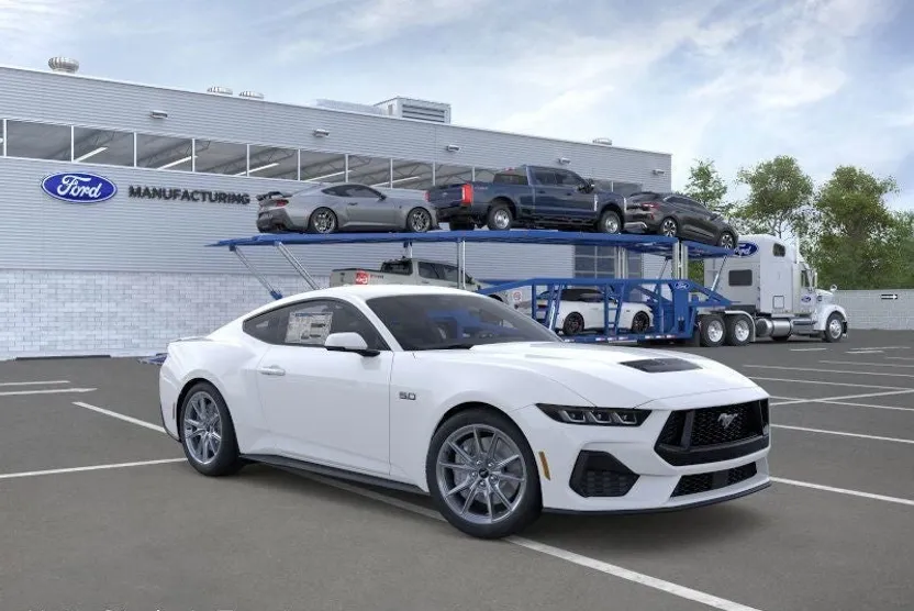 2025 Ford Mustang GT Premium photo 1