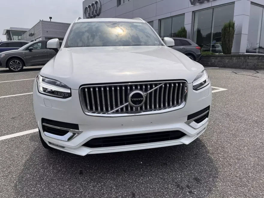 2024 Volvo XC90 Ultimate photo 1