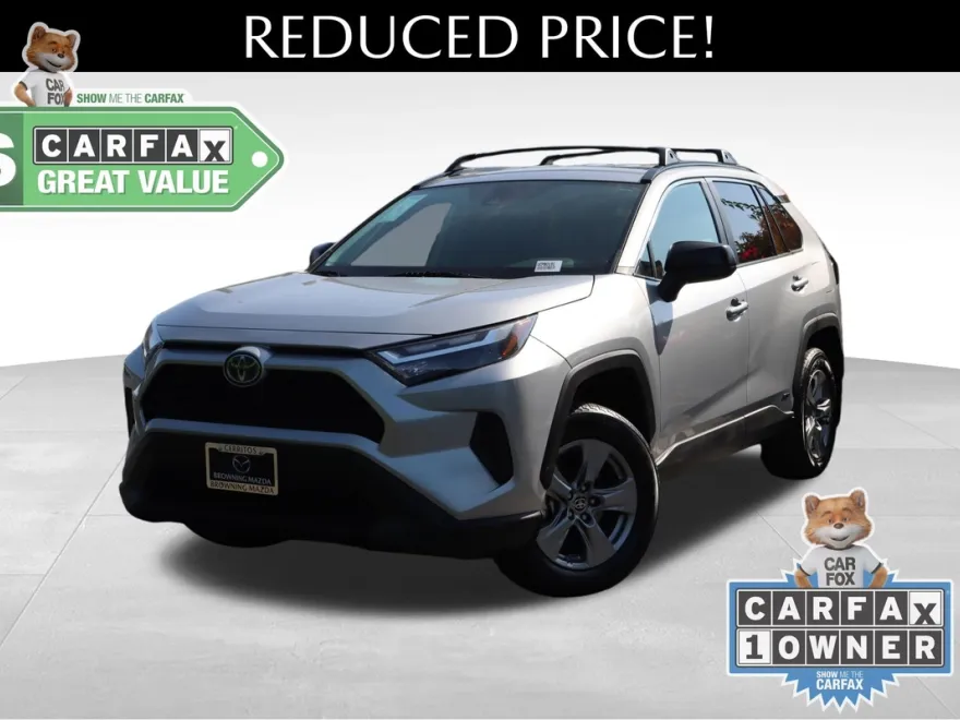 2024 Toyota RAV4 Hybrid LE photo 1