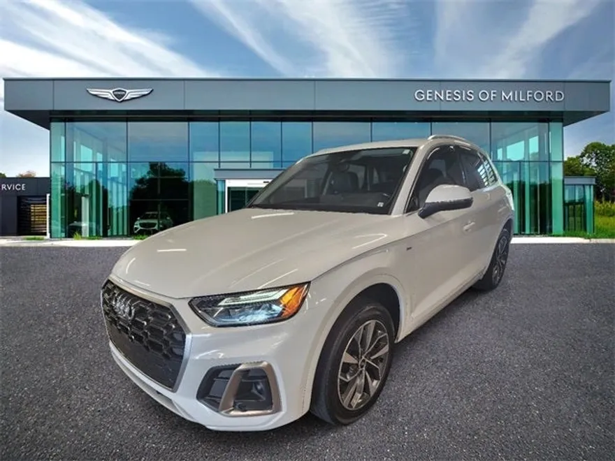 2022 Audi Q5 45 S line Premium Plus photo 1