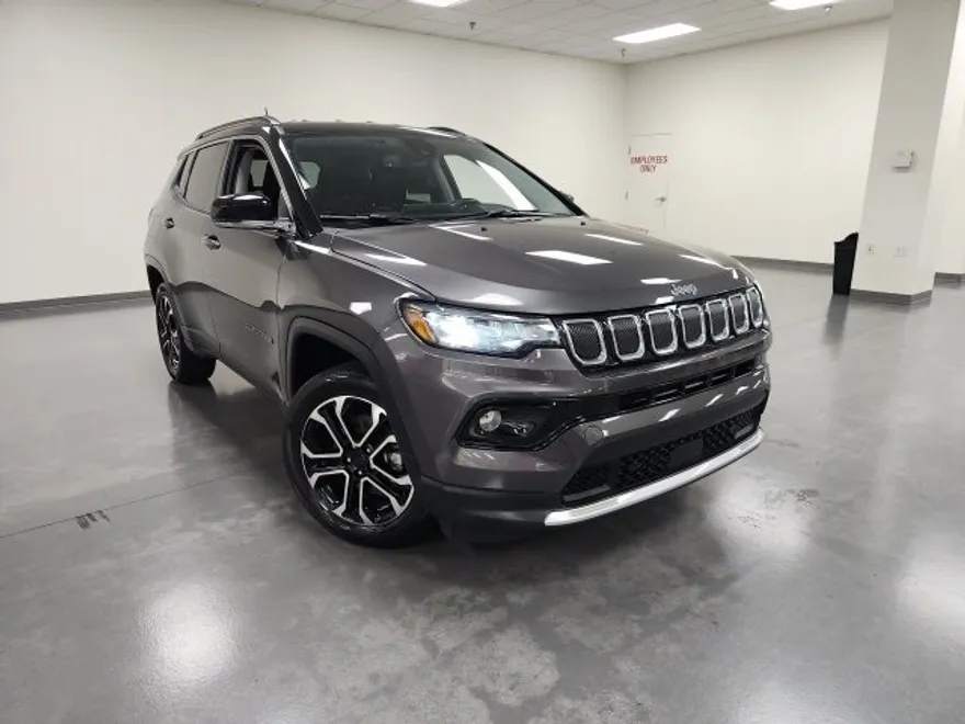 2022 Jeep Compass Limited photo 1