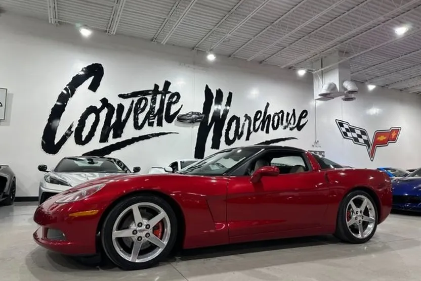 2005 Chevrolet Corvette 3LT photo 1