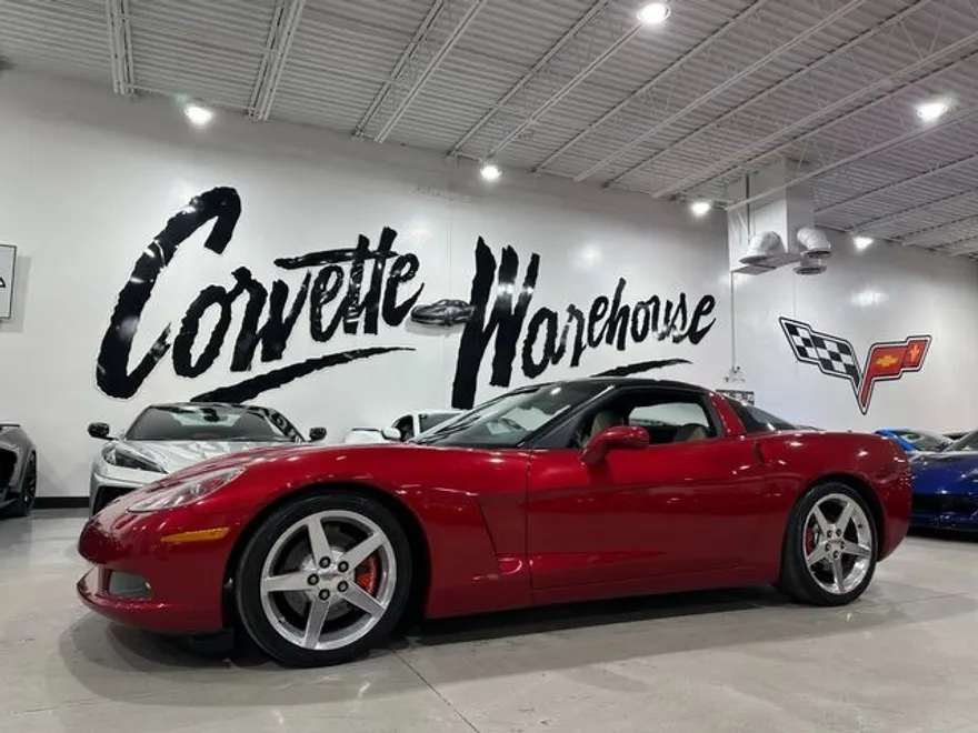 2005 Chevrolet Corvette 3LT photo 1