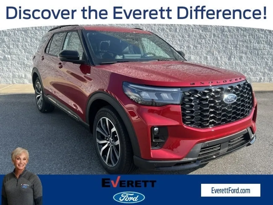 2025 Ford Explorer ST-Line photo 1