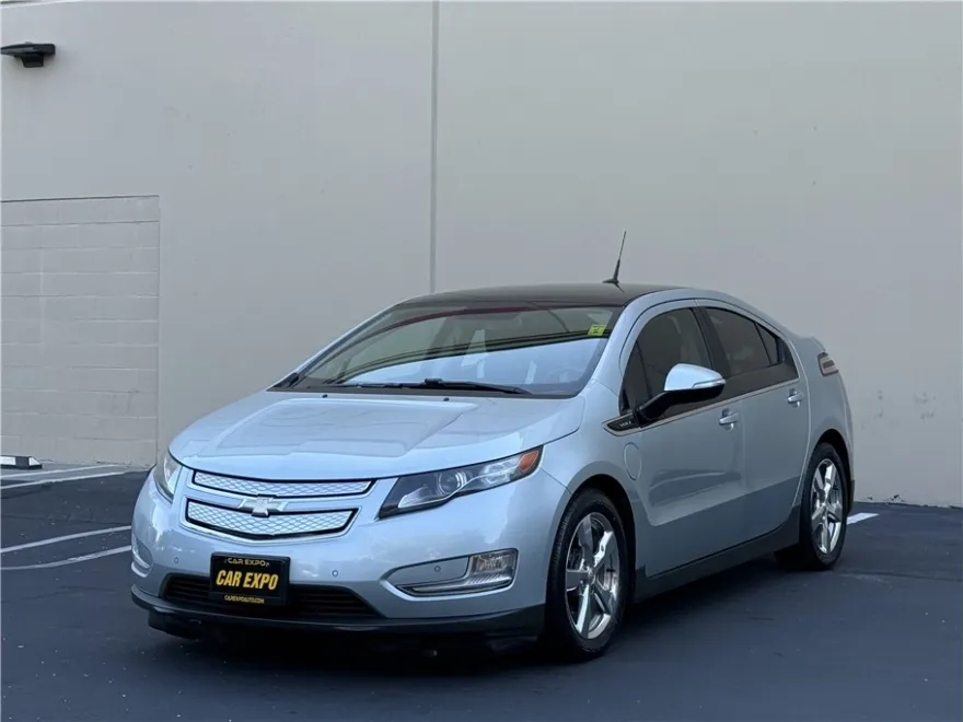 2012 Chevrolet Volt Premium photo 1