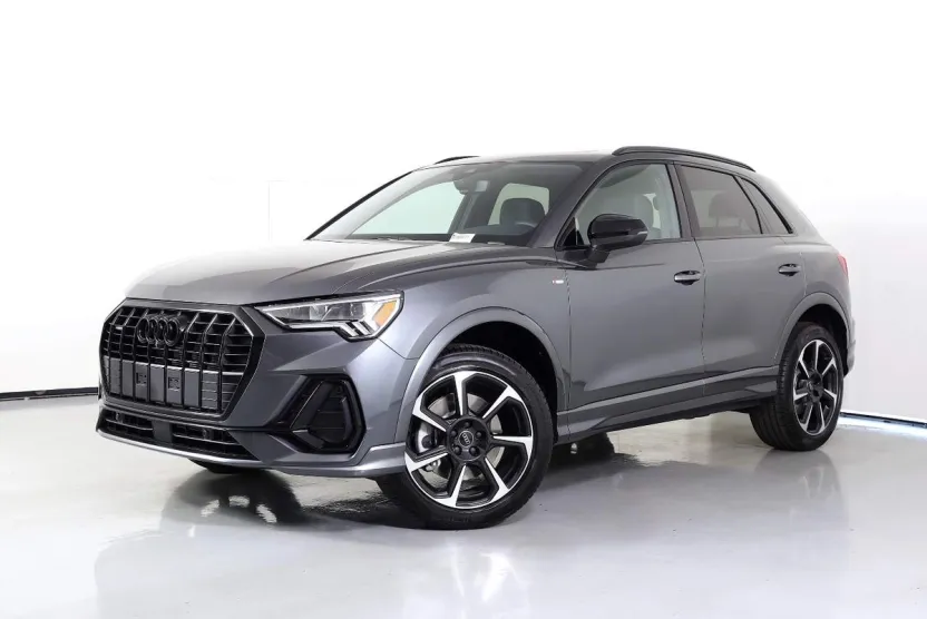 2025 Audi Q3 S line Plus 45 TFSI photo 1