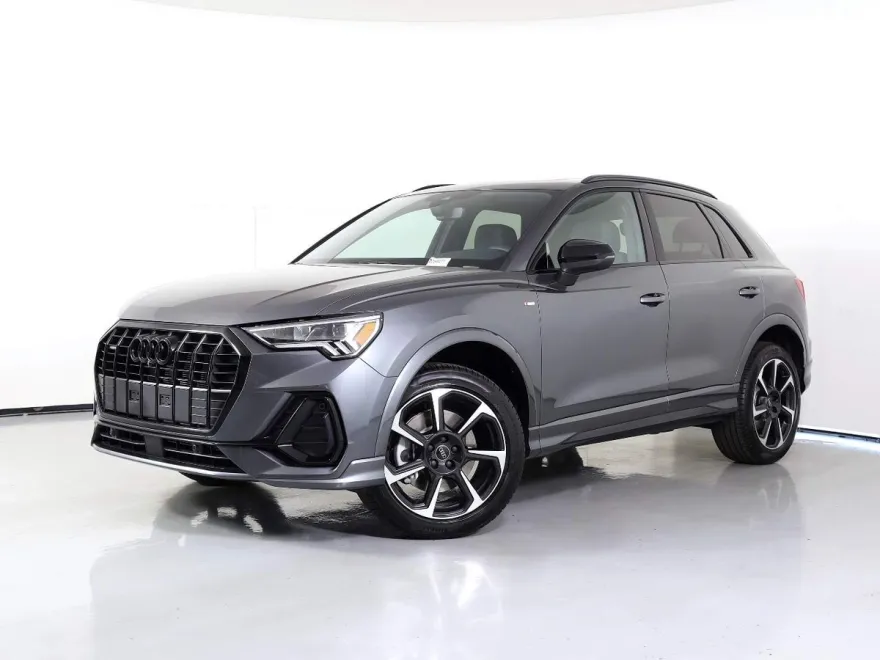2025 Audi Q3 S line Plus 45 TFSI photo 1