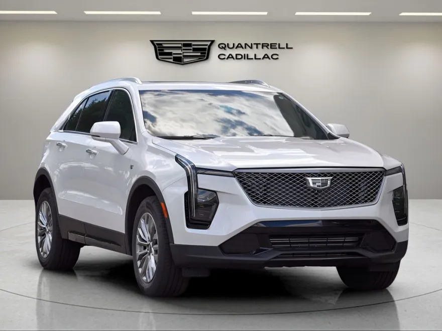 2024 Cadillac XT4 Premium Luxury photo 1