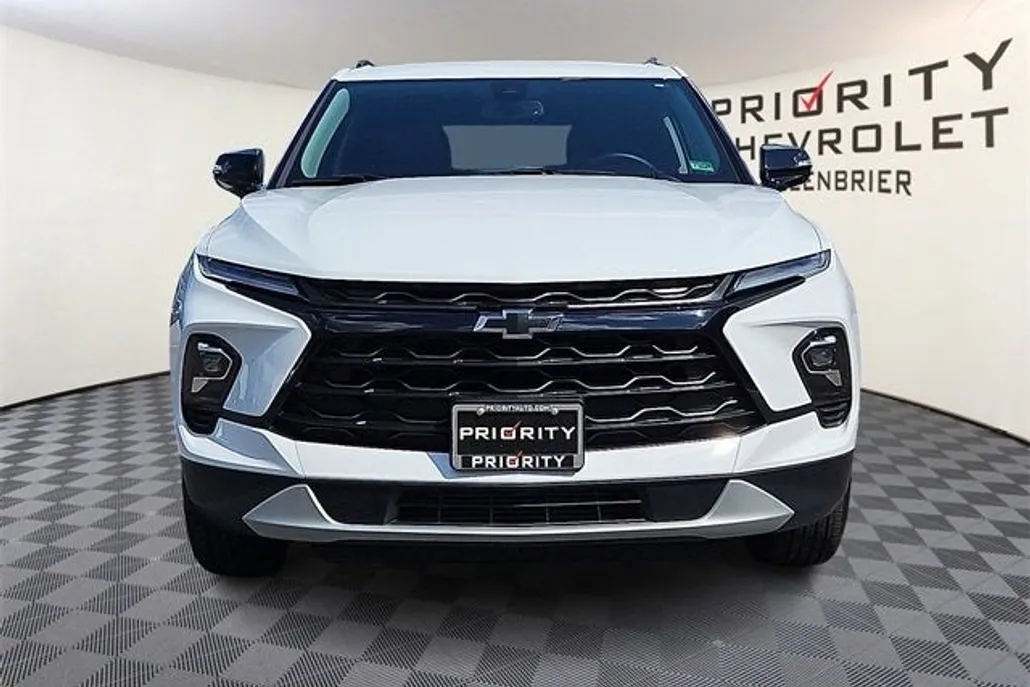 2025 Chevrolet Blazer 3LT photo 1