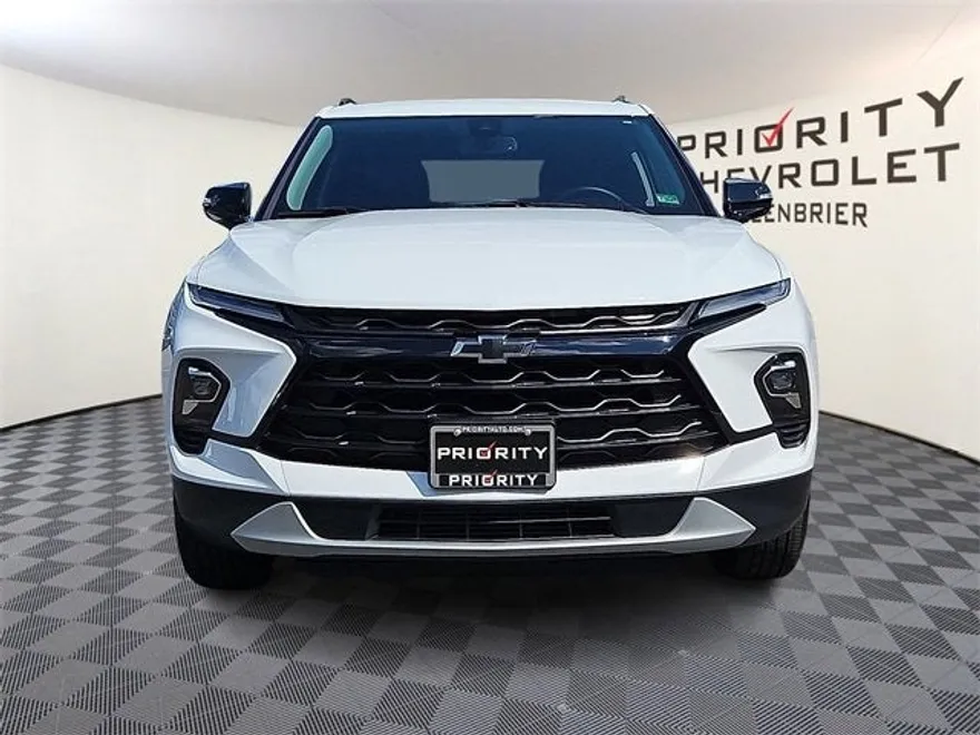 2025 Chevrolet Blazer 3LT photo 1