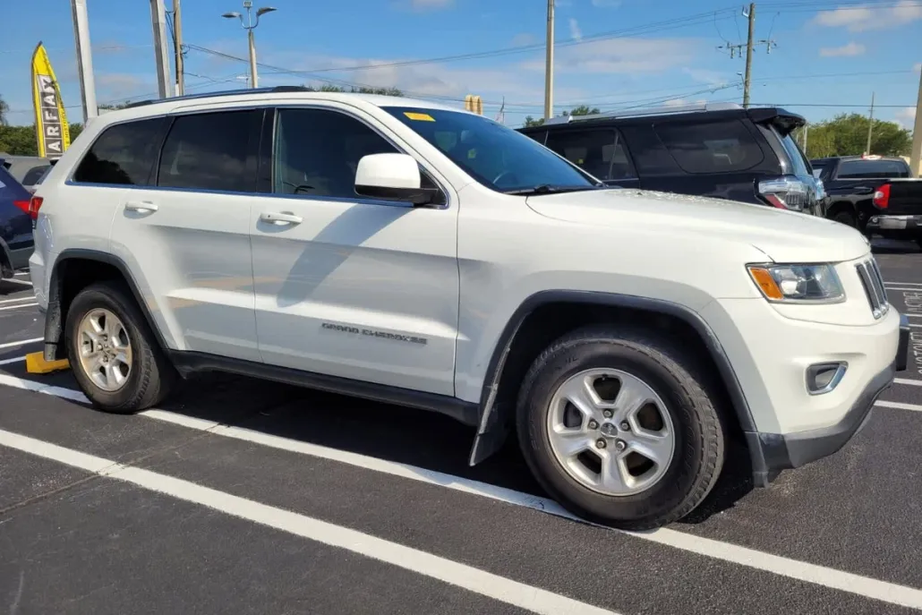 2014 Jeep Grand Cherokee Laredo photo 1