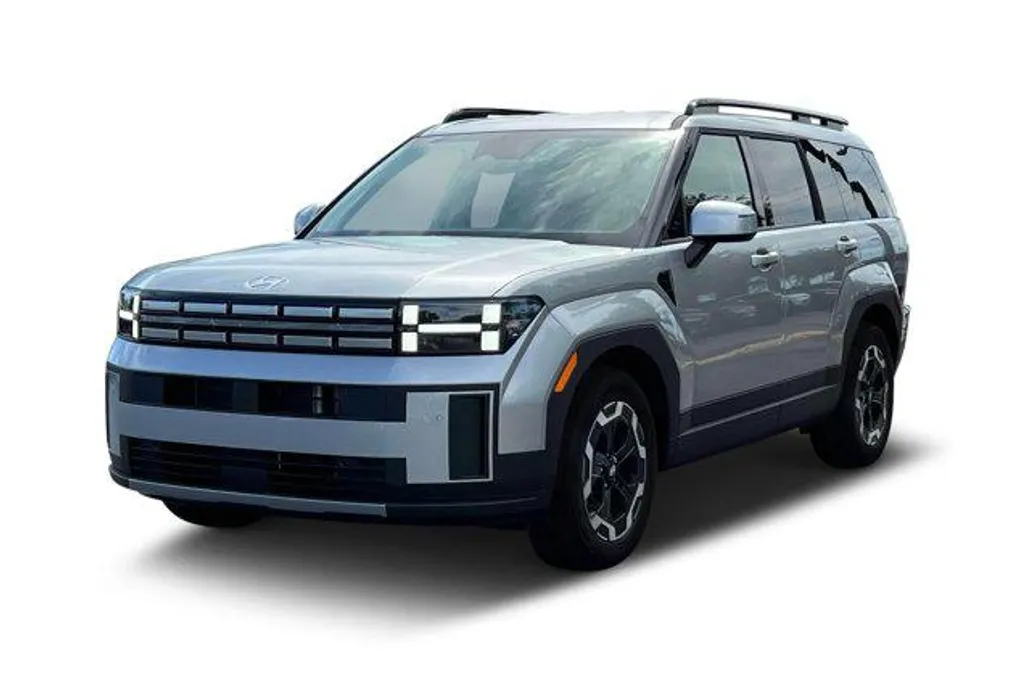 2025 Hyundai Santa Fe SEL photo 1