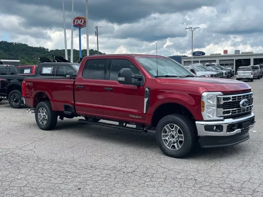 2025 Ford F-250 XLT photo 1