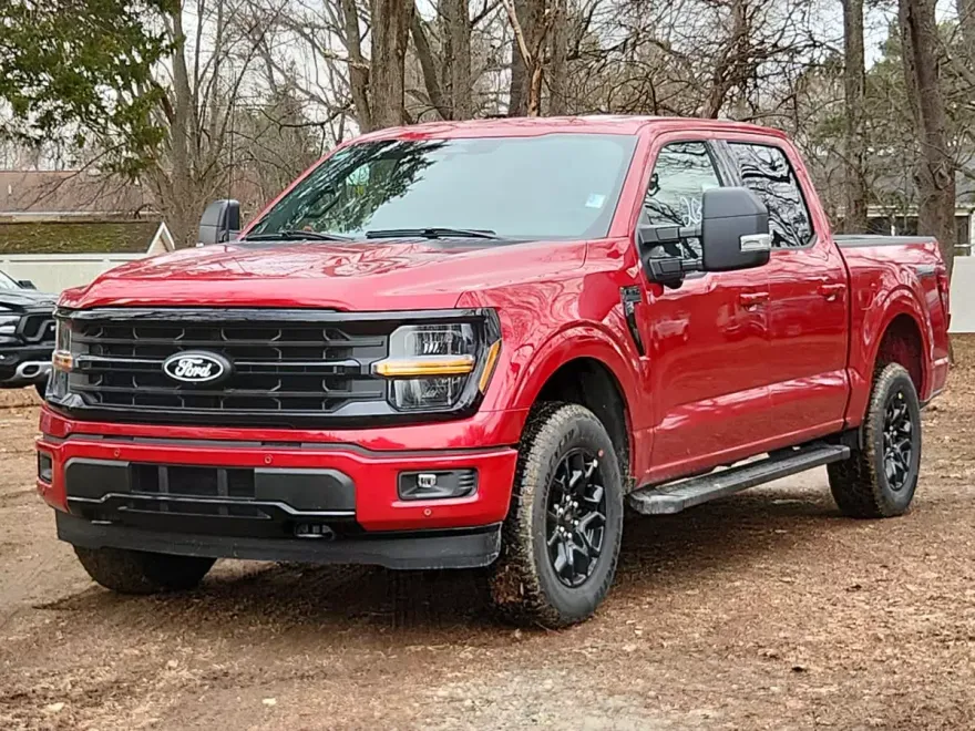 2025 Ford F-150 XLT photo 1