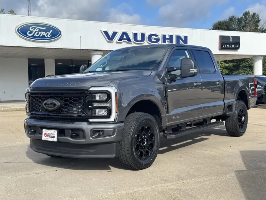 2026 Ford F-250 photo 1