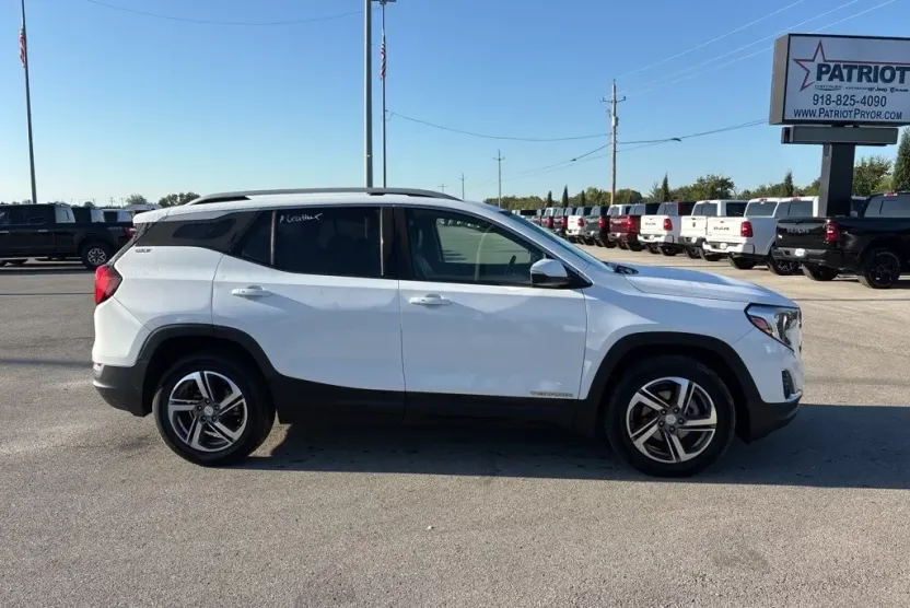 2020 Gmc Terrain SLT photo 1