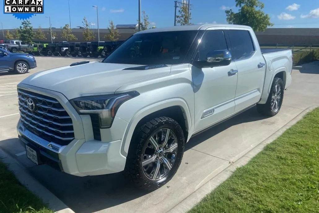 2022 Toyota Tundra CapStone photo 1
