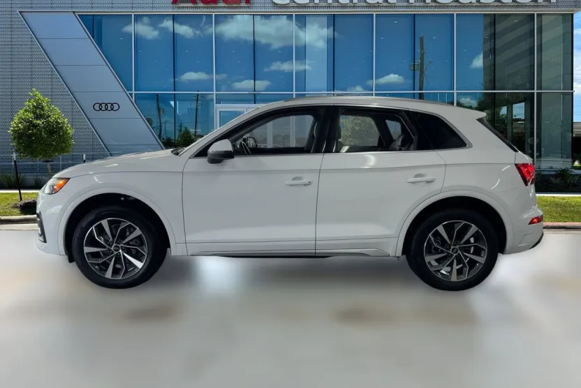 2021 Audi Q5 Premium Plus photo 1