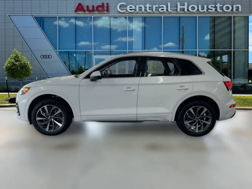 2021 Audi Q5 Premium Plus photo 1