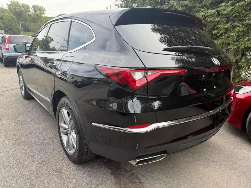2023 Acura MDX SH-AWD photo 1