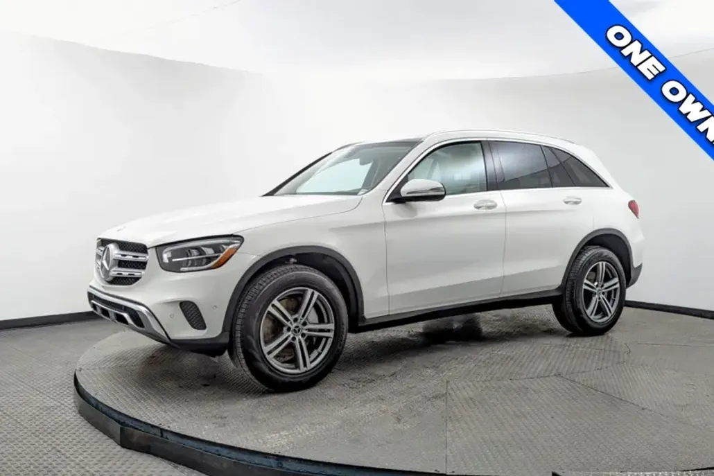 2021 Mercedes Benz GLC 300 photo 1