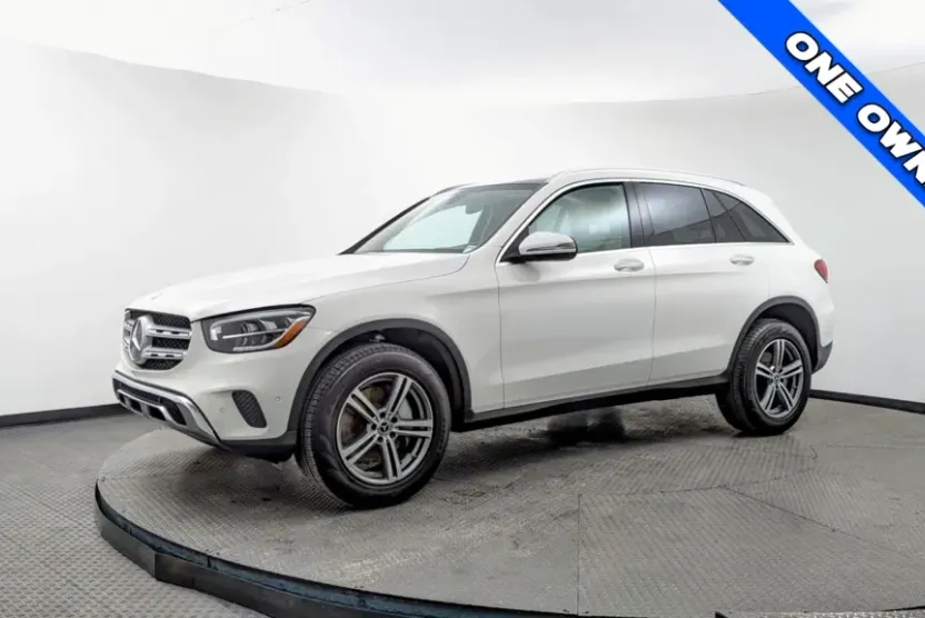 2021 Mercedes Benz GLC 300 photo 1