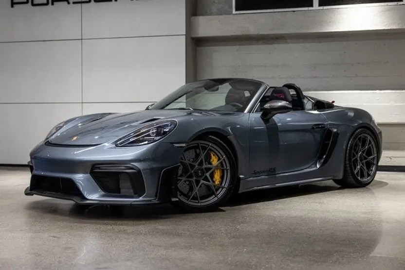 2024 Porsche Boxster Spyder photo 1