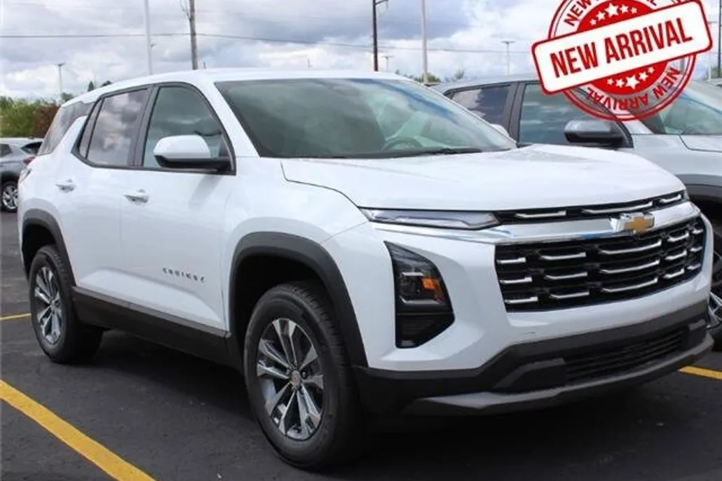 2026 Chevrolet Equinox LT photo 1